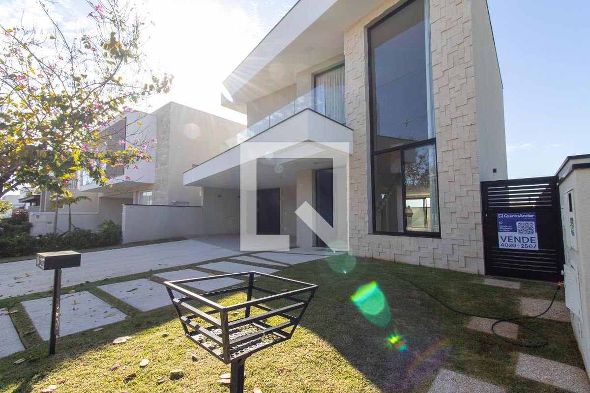 Casa à Venda - Res. Parque dos Alecrins, 4 Quartos,  285 m2 em , Campinas - sp | SoloBR