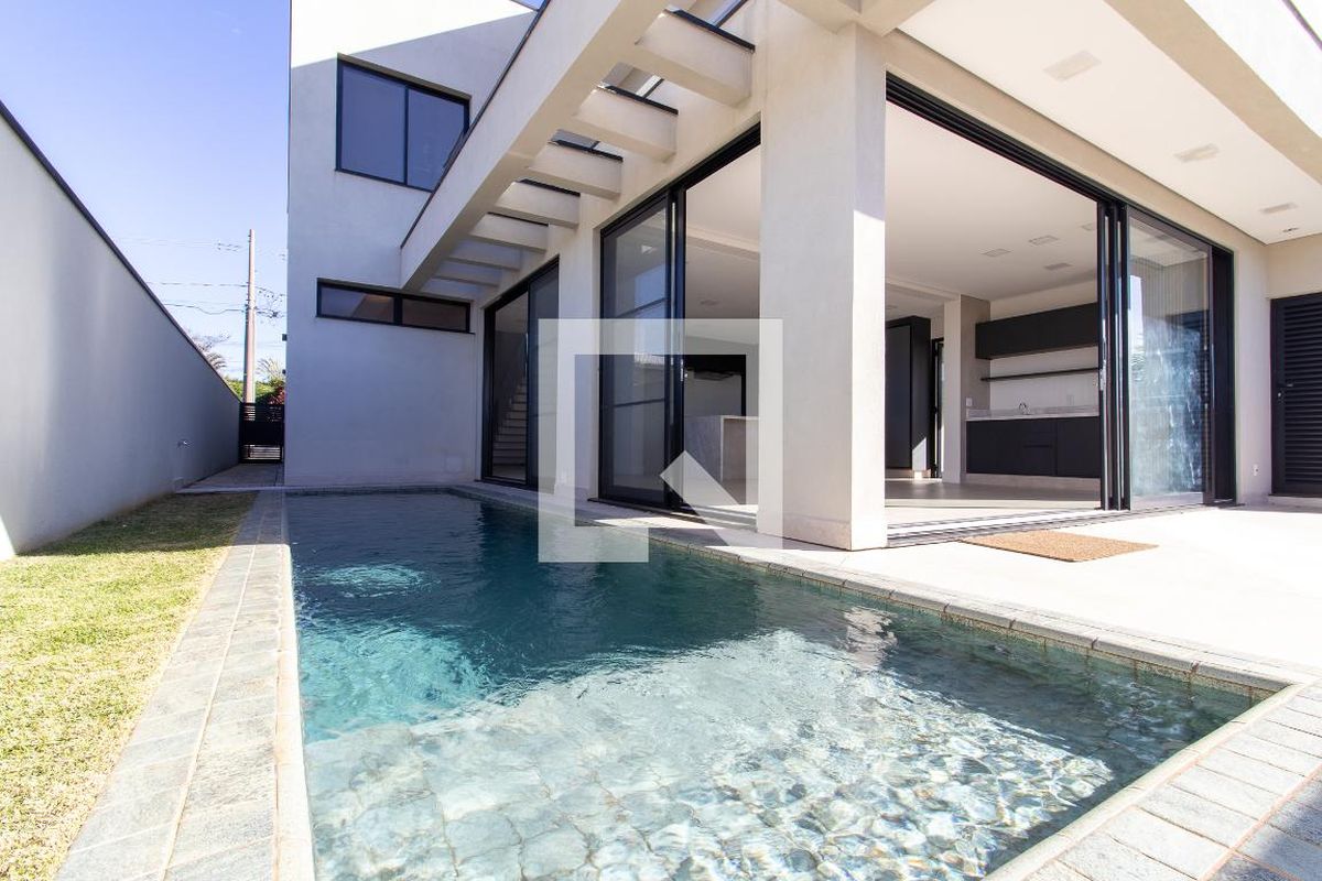 Casa à Venda - Res. Parque dos Alecrins, 4 Quartos,  285 m2 em , Campinas - sp | SoloBR