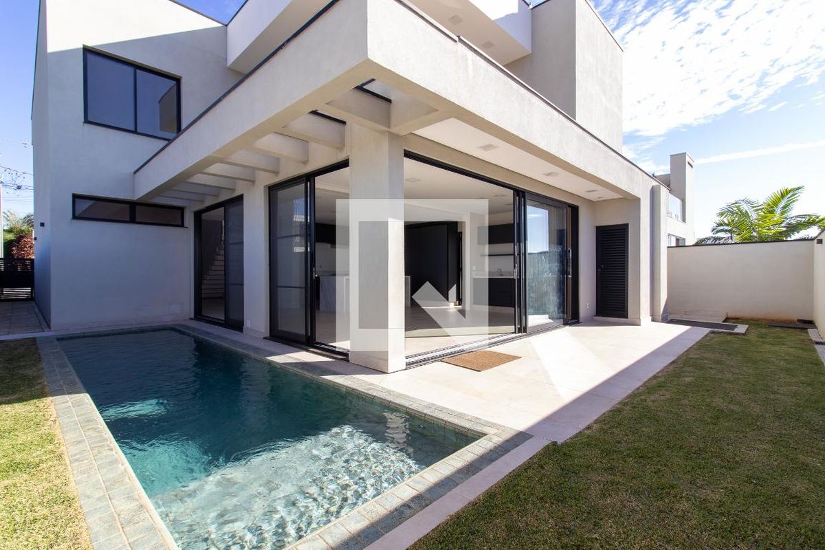 Casa à Venda - Res. Parque dos Alecrins, 4 Quartos,  285 m2 em , Campinas - sp | SoloBR