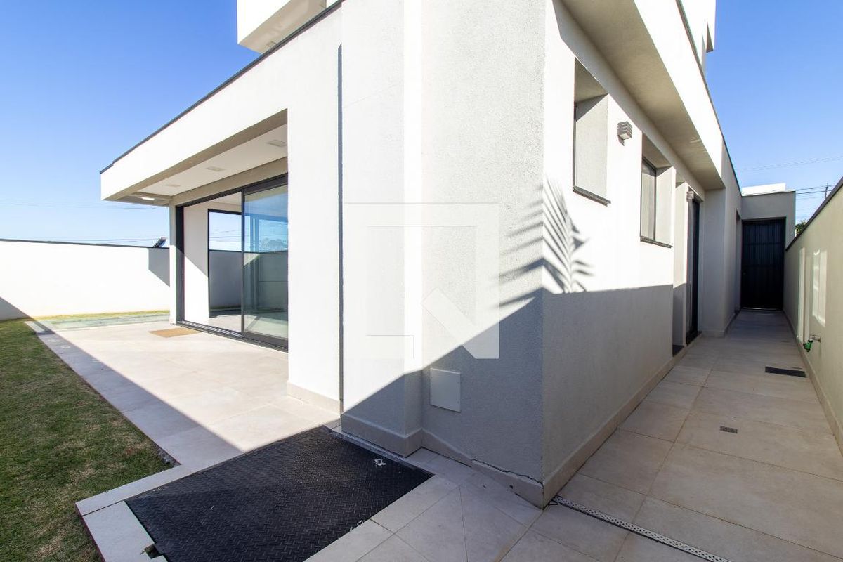 Casa à Venda - Res. Parque dos Alecrins, 4 Quartos,  285 m2 em , Campinas - sp | SoloBR