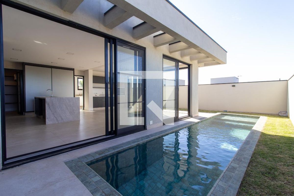 Casa à Venda - Res. Parque dos Alecrins, 4 Quartos,  285 m2 em , Campinas - sp | SoloBR