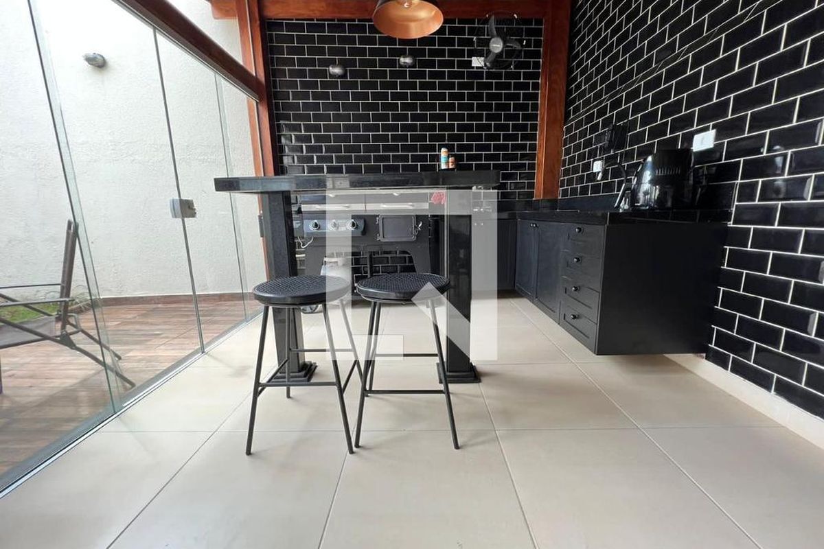 Casa à Venda - Fazenda Santa Cândida, 3 Quartos,  165 m2 em , Campinas - sp | SoloBR