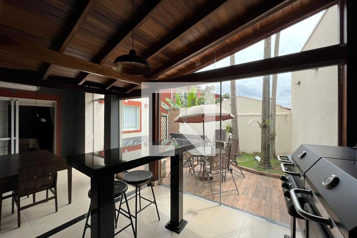 Casa à Venda - Fazenda Santa Cândida, 3 Quartos,  165 m2 em , Campinas - sp | SoloBR