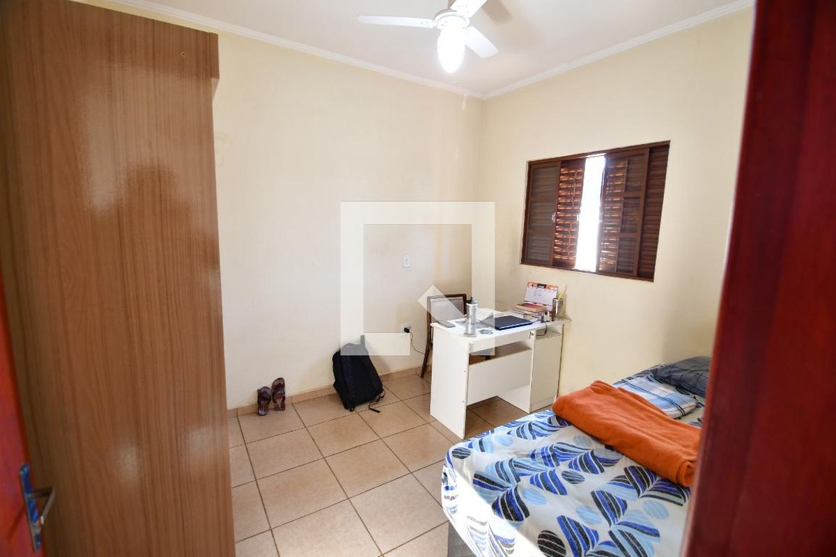 Casa, 2 quartos, 216 m² - Foto 9