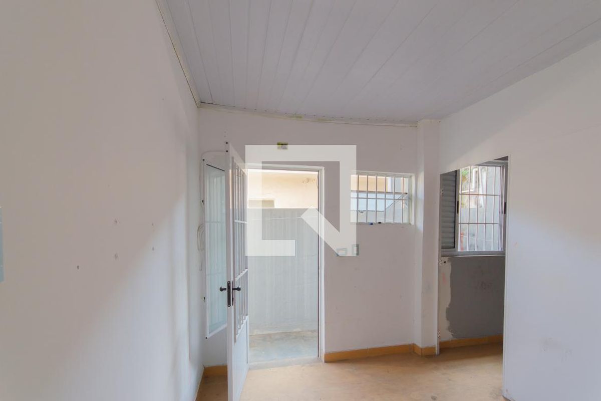 Casa, 2 quartos, 200 m² - Foto 3