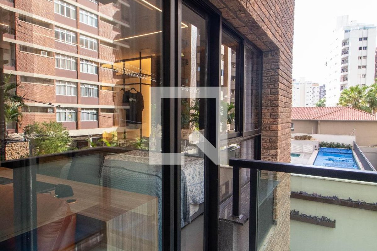 Apartamento à Venda - Cambuí, 1 Quarto,  40 m2 em , Campinas - sp | SoloBR