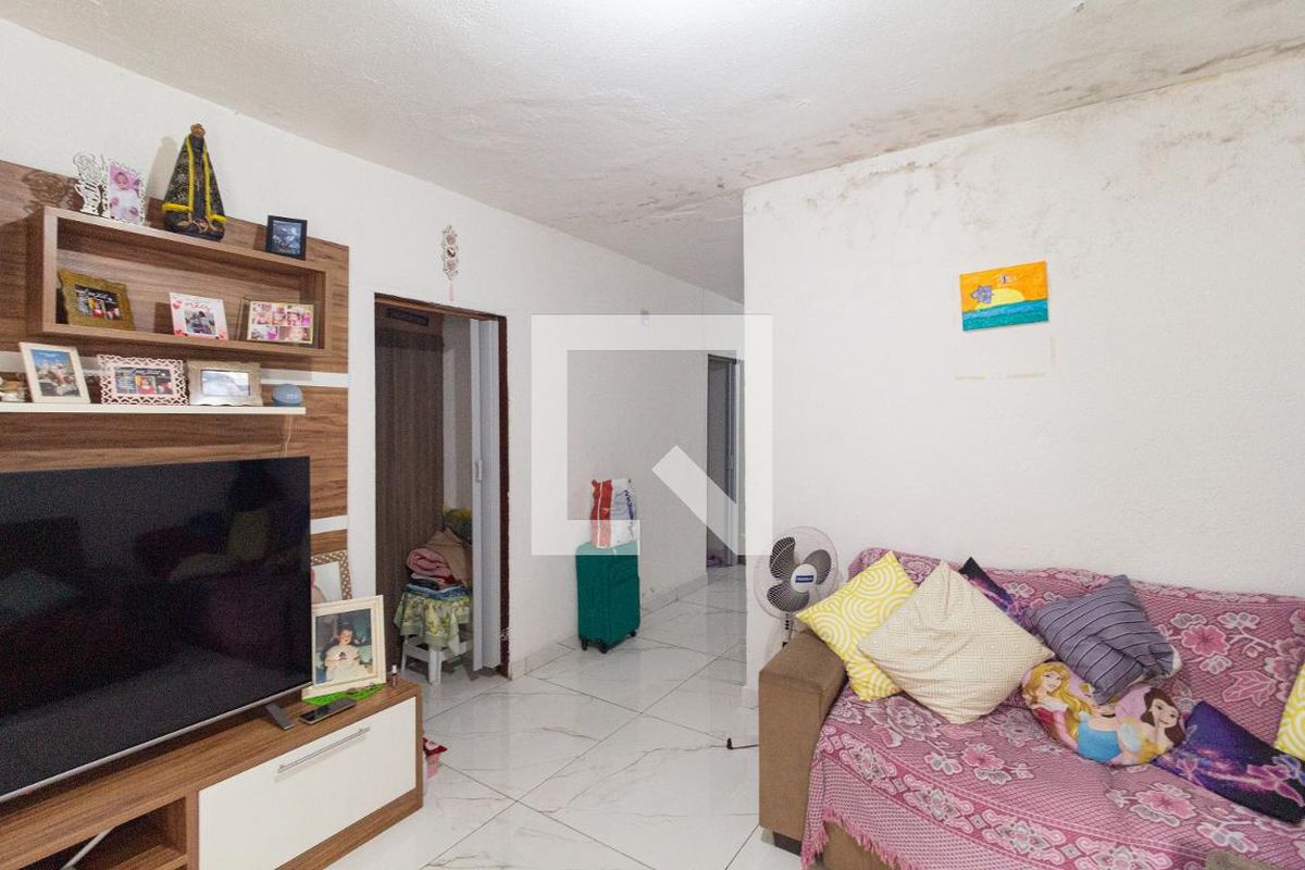 Casa, 3 quartos, 220 m² - Foto 2