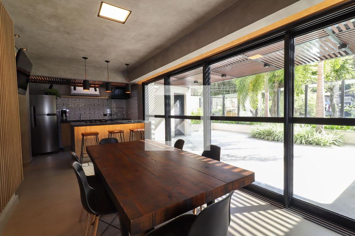 Apartamento à Venda - Cambuí, 2 Quartos,  73 m2 em , Campinas - sp | SoloBR