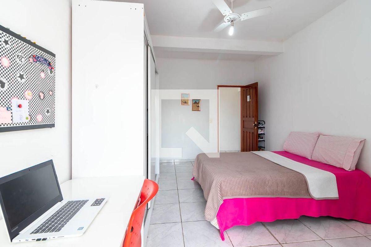 Casa, 3 quartos, 300 m² - Foto 22