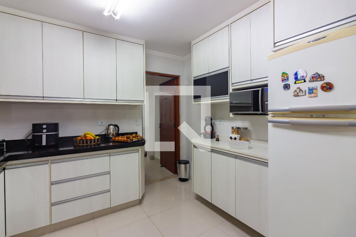 Casa, 3 quartos, 215 m² - Foto 36