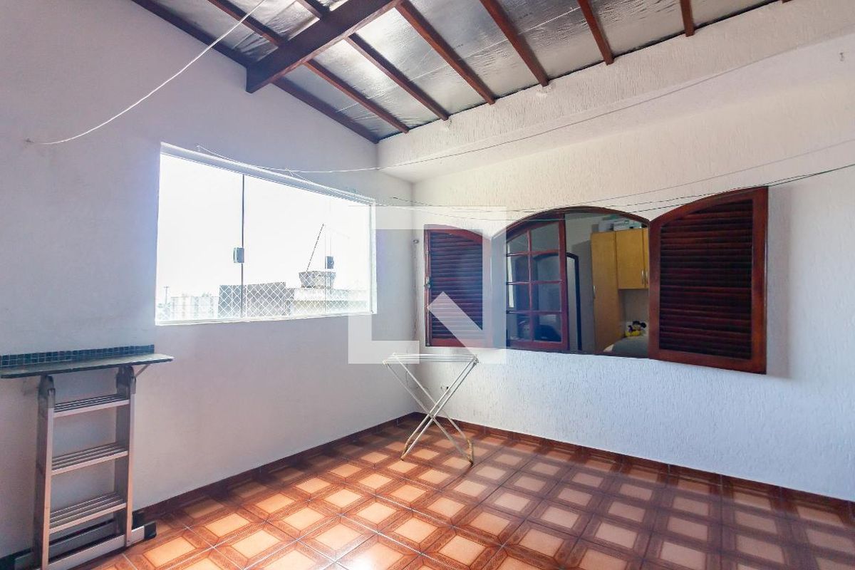 Casa, 3 quartos, 215 m² - Foto 47