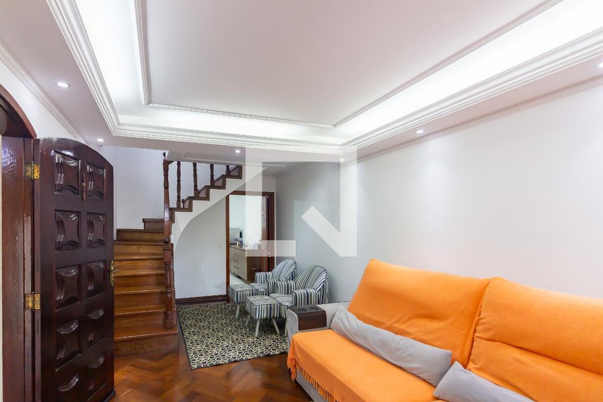Casa, 3 quartos, 215 m² - Foto 1