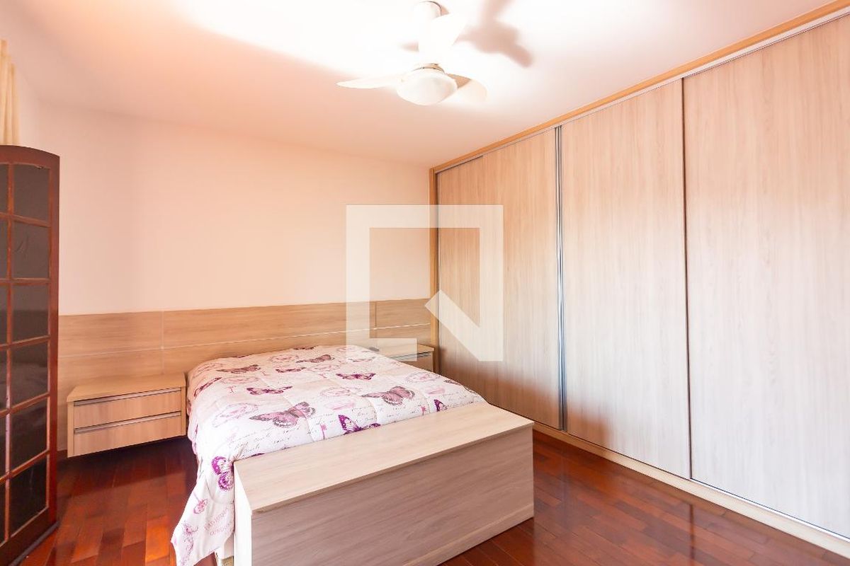 Casa, 3 quartos, 215 m² - Foto 12