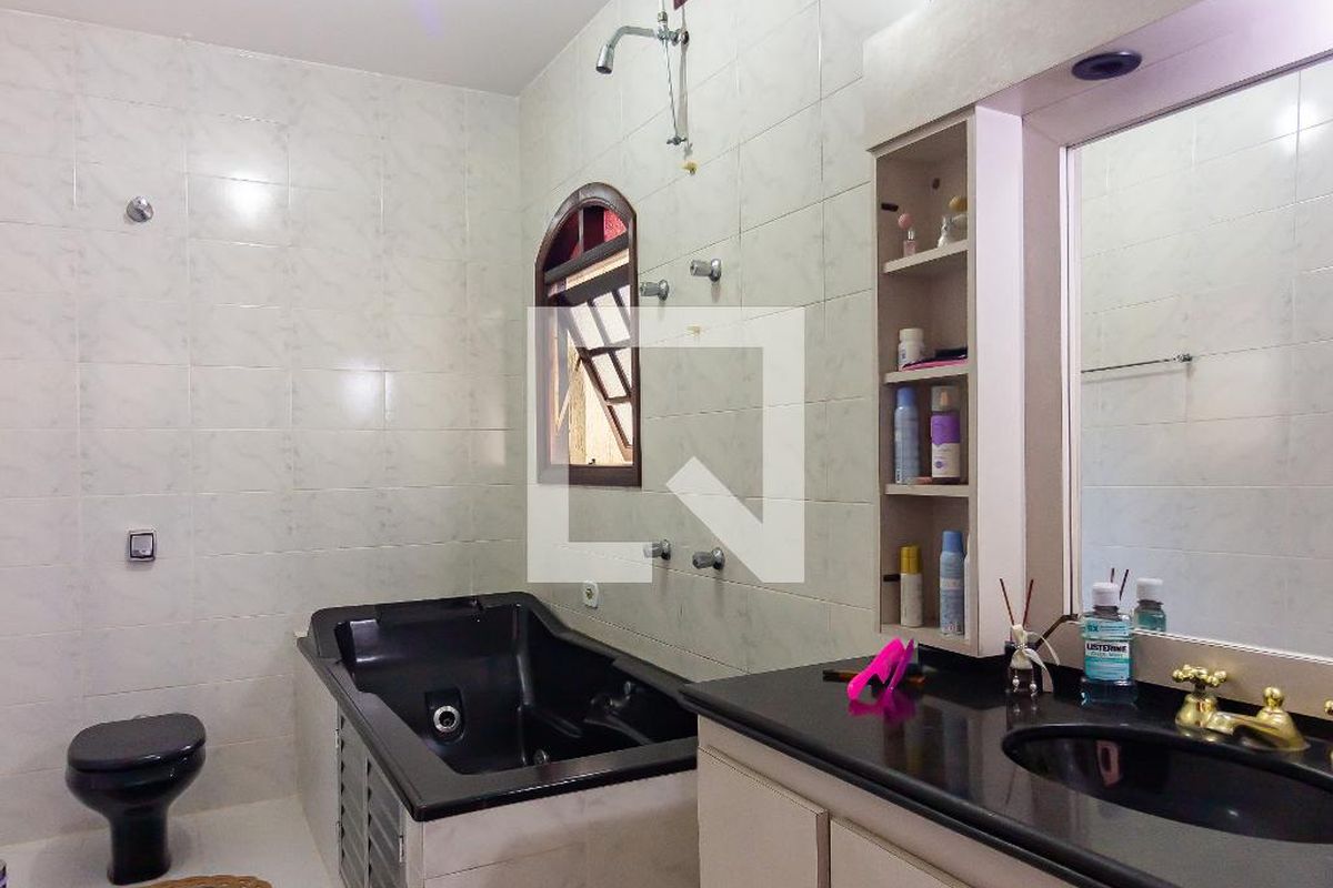 Casa, 3 quartos, 215 m² - Foto 21