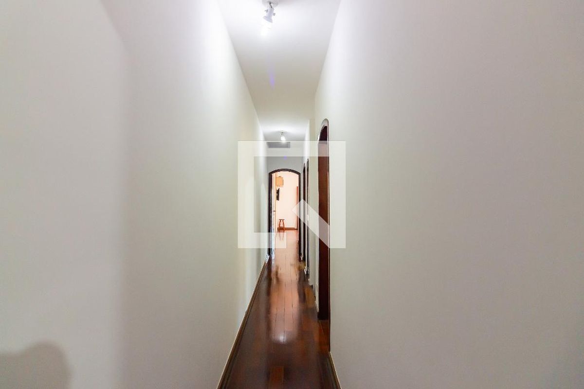 Casa, 3 quartos, 215 m² - Foto 29