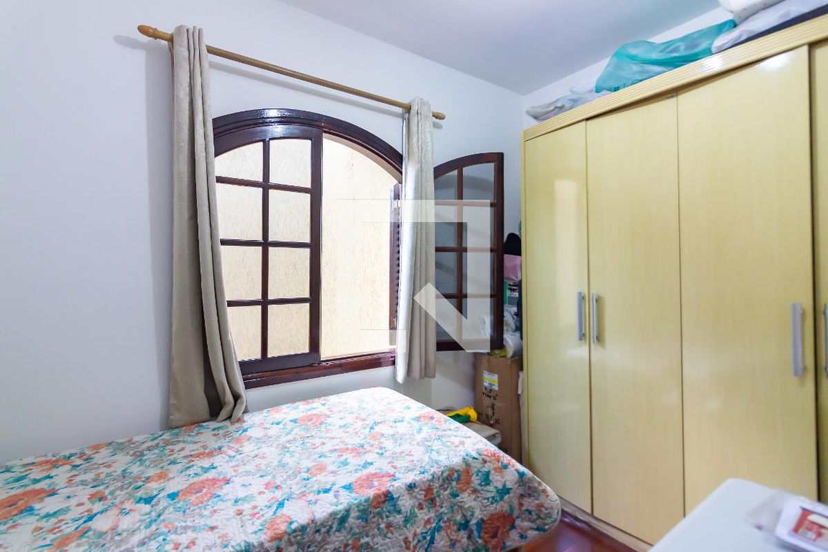 Casa, 3 quartos, 215 m² - Foto 13