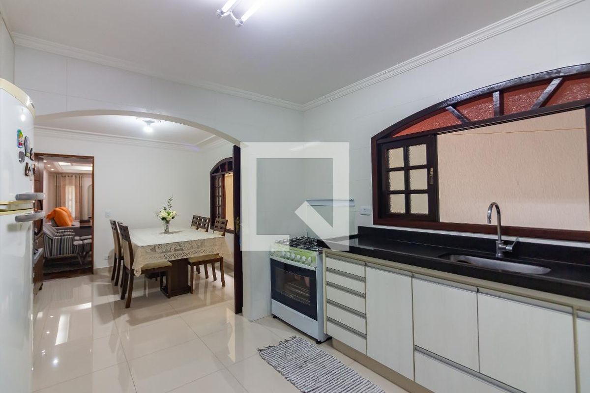 Casa, 3 quartos, 215 m² - Foto 38