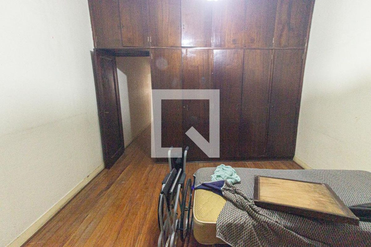 Casa, 4 quartos, 252 m² - Foto 40