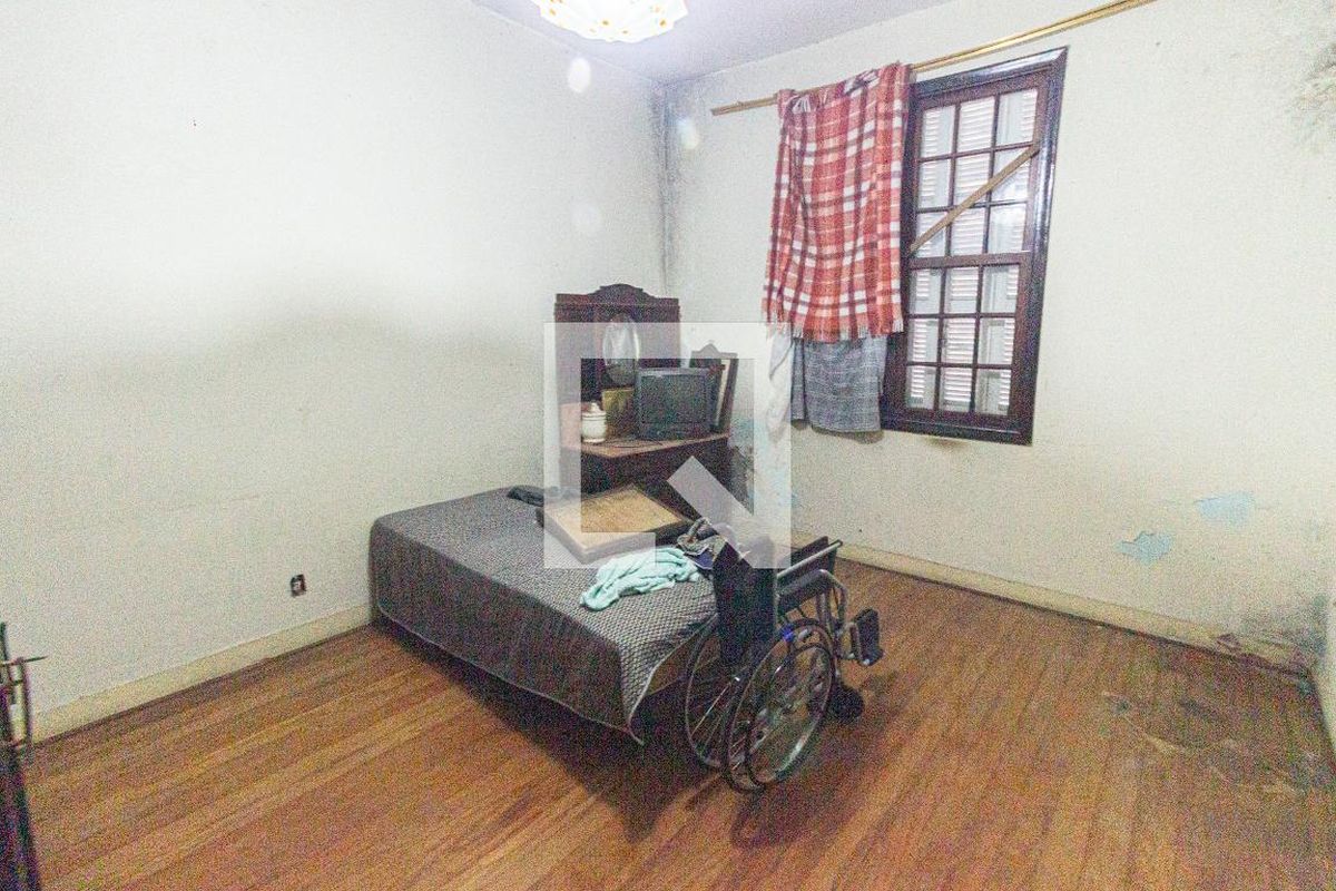Casa, 4 quartos, 252 m² - Foto 37