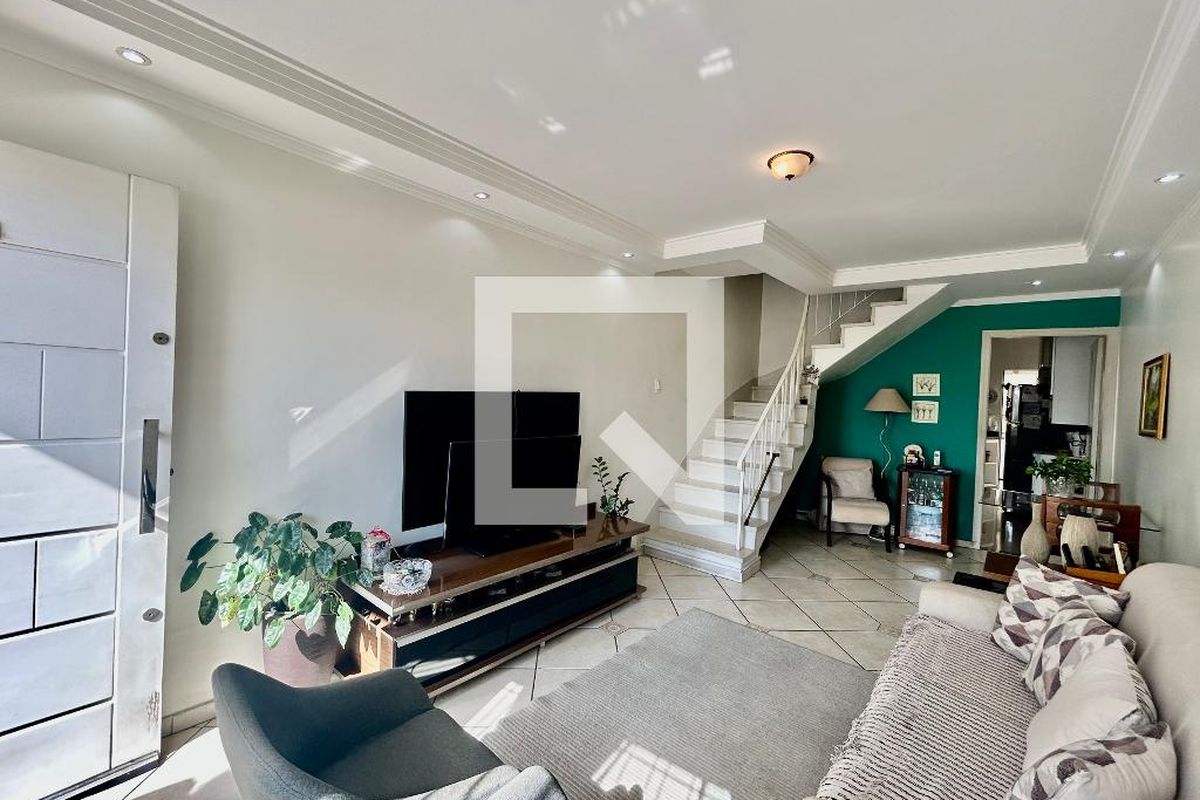 Casa, 2 quartos, 200 m² - Foto 1