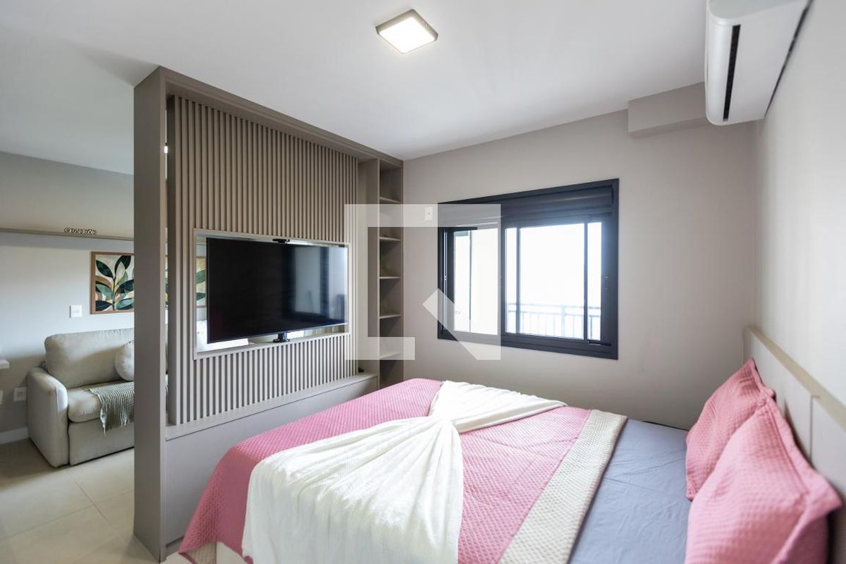 Apartamento à Venda - Bosque, 1 Quarto,  46 m2 em , Campinas - sp | SoloBR
