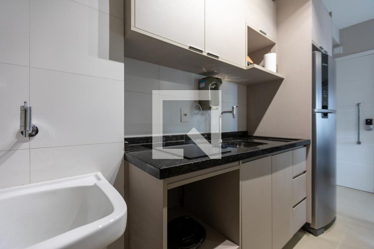 Apartamento à Venda - Bosque, 1 Quarto,  46 m2 em , Campinas - sp | SoloBR