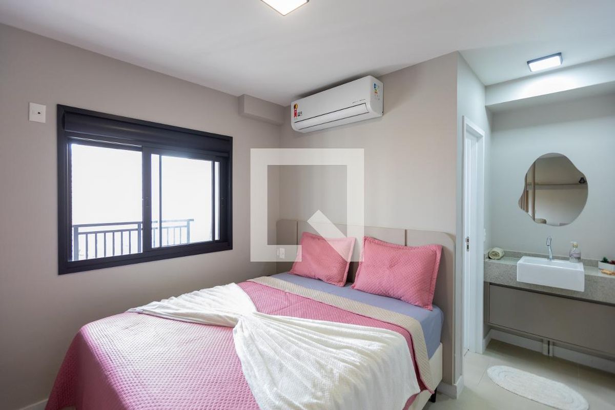 Apartamento à Venda - Bosque, 1 Quarto,  46 m2 em , Campinas - sp | SoloBR