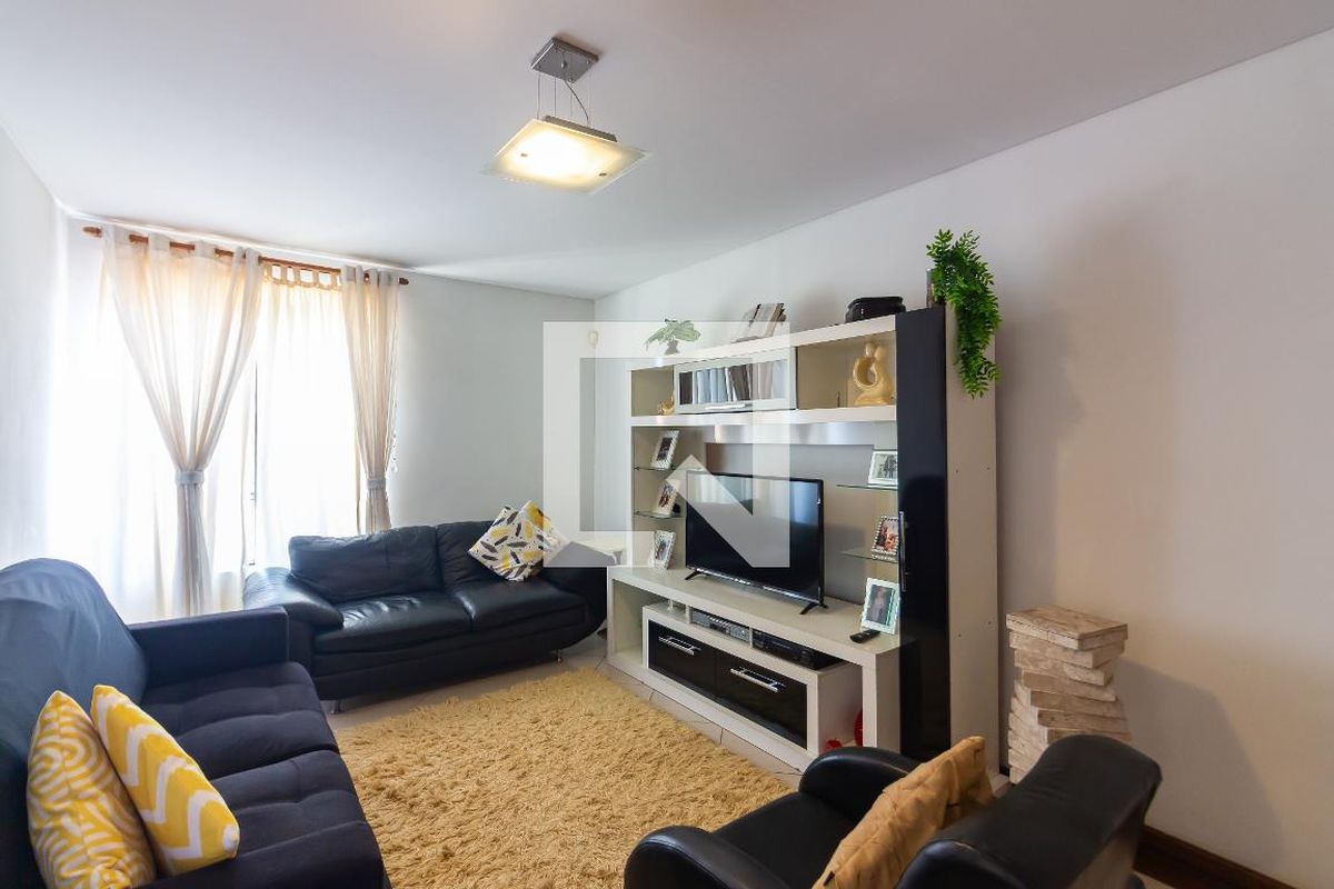 Casa, 3 quartos, 137 m² - Foto 1