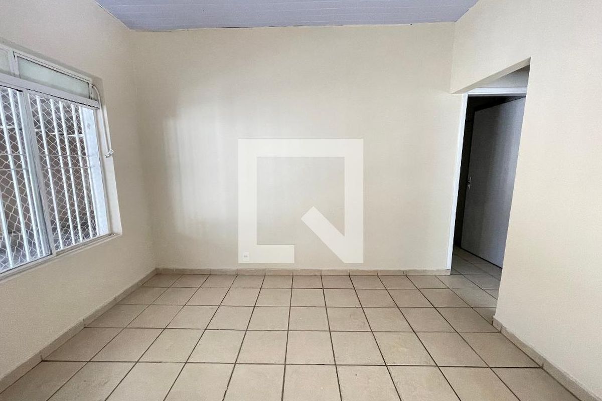 Casa, 2 quartos, 255 m² - Foto 1