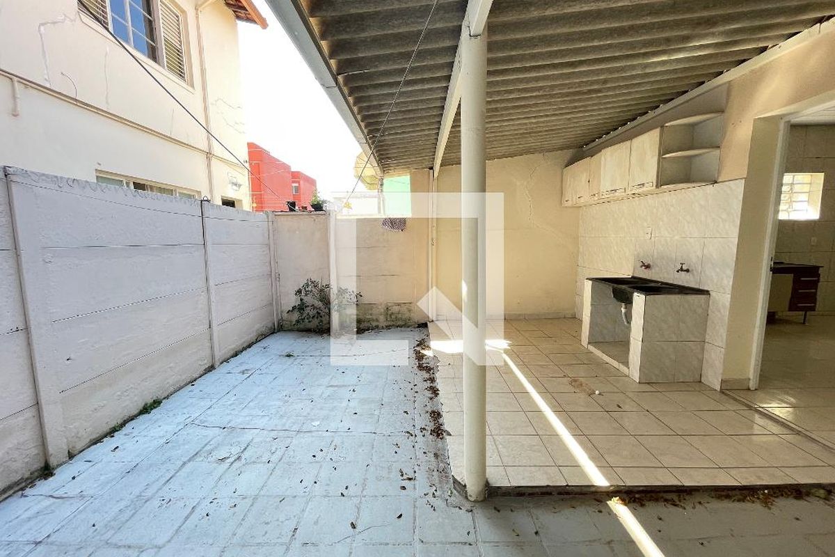 Casa, 2 quartos, 255 m² - Foto 27