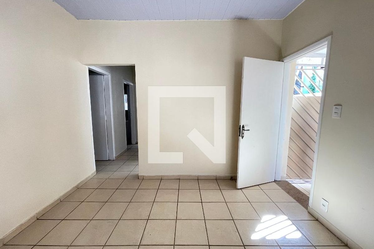 Casa, 2 quartos, 255 m² - Foto 2