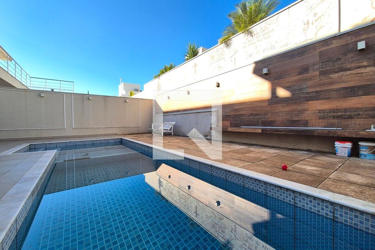 Casa à Venda - Swiss Park, 4 Quartos,  314 m2 em , Campinas - sp | SoloBR