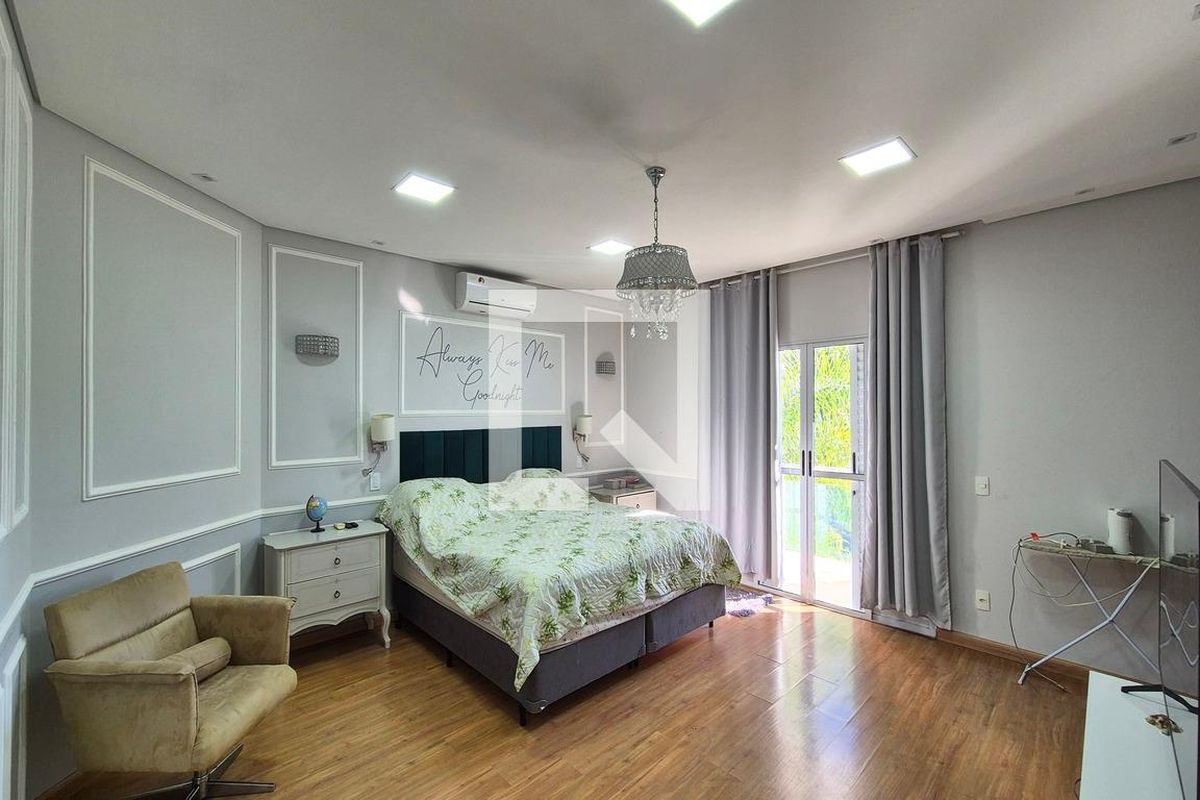 Casa à Venda - Swiss Park, 4 Quartos,  314 m2 em , Campinas - sp | SoloBR