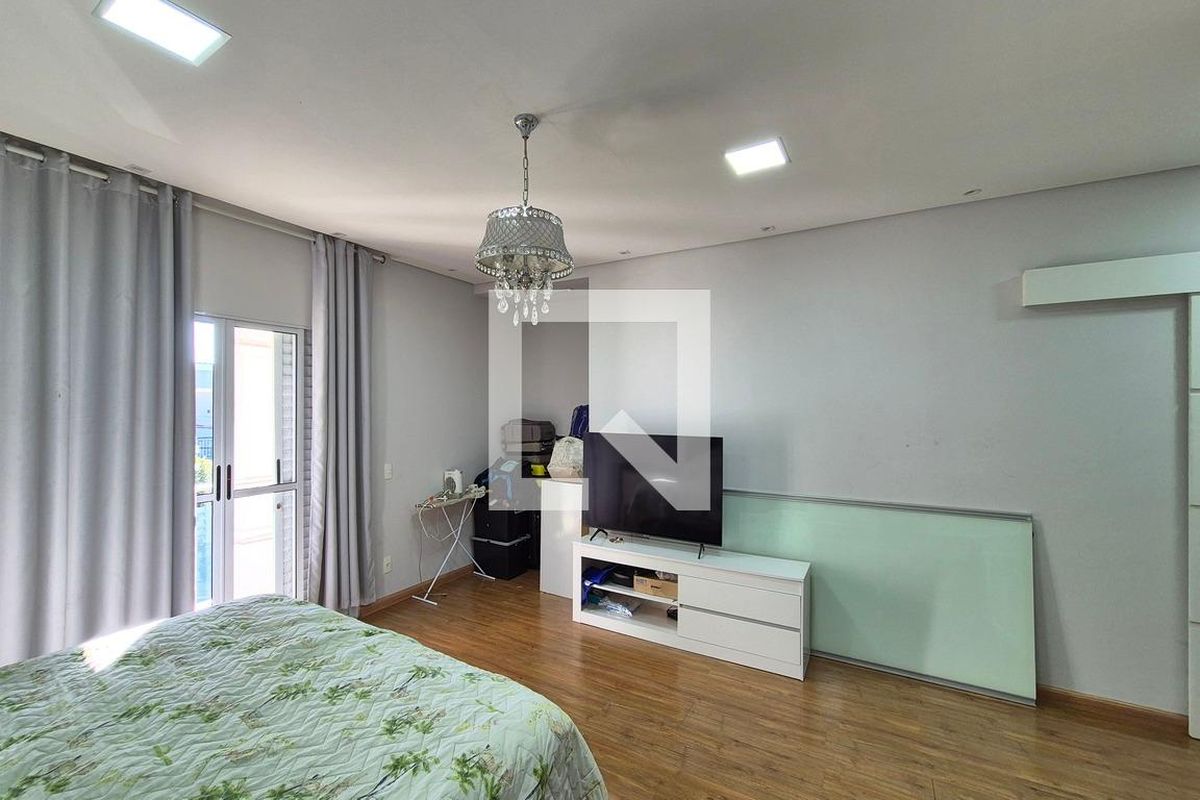Casa à Venda - Swiss Park, 4 Quartos,  314 m2 em , Campinas - sp | SoloBR