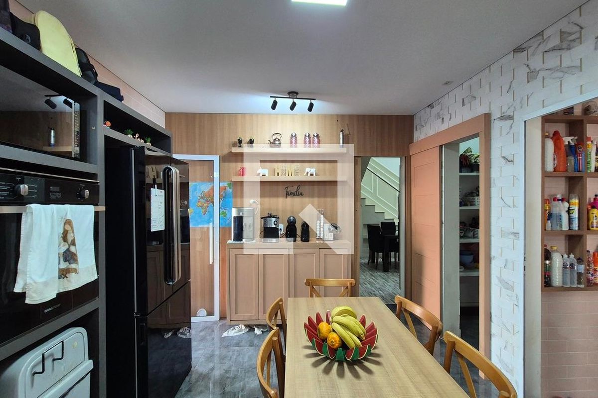 Casa à Venda - Swiss Park, 4 Quartos,  314 m2 em , Campinas - sp | SoloBR