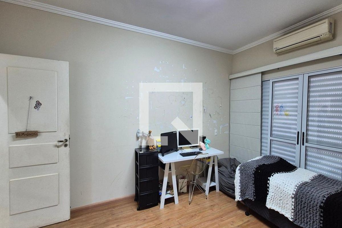 Casa à Venda - Swiss Park, 4 Quartos,  314 m2 em , Campinas - sp | SoloBR