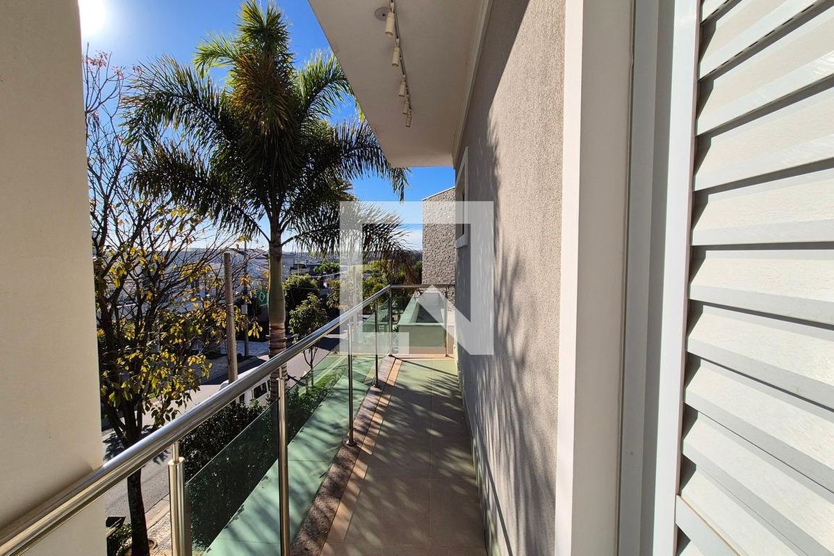 Casa à Venda - Swiss Park, 4 Quartos,  314 m2 em , Campinas - sp | SoloBR