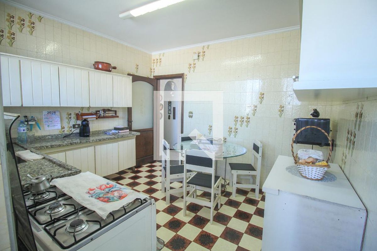 Casa, 2 quartos, 220 m² - Foto 37