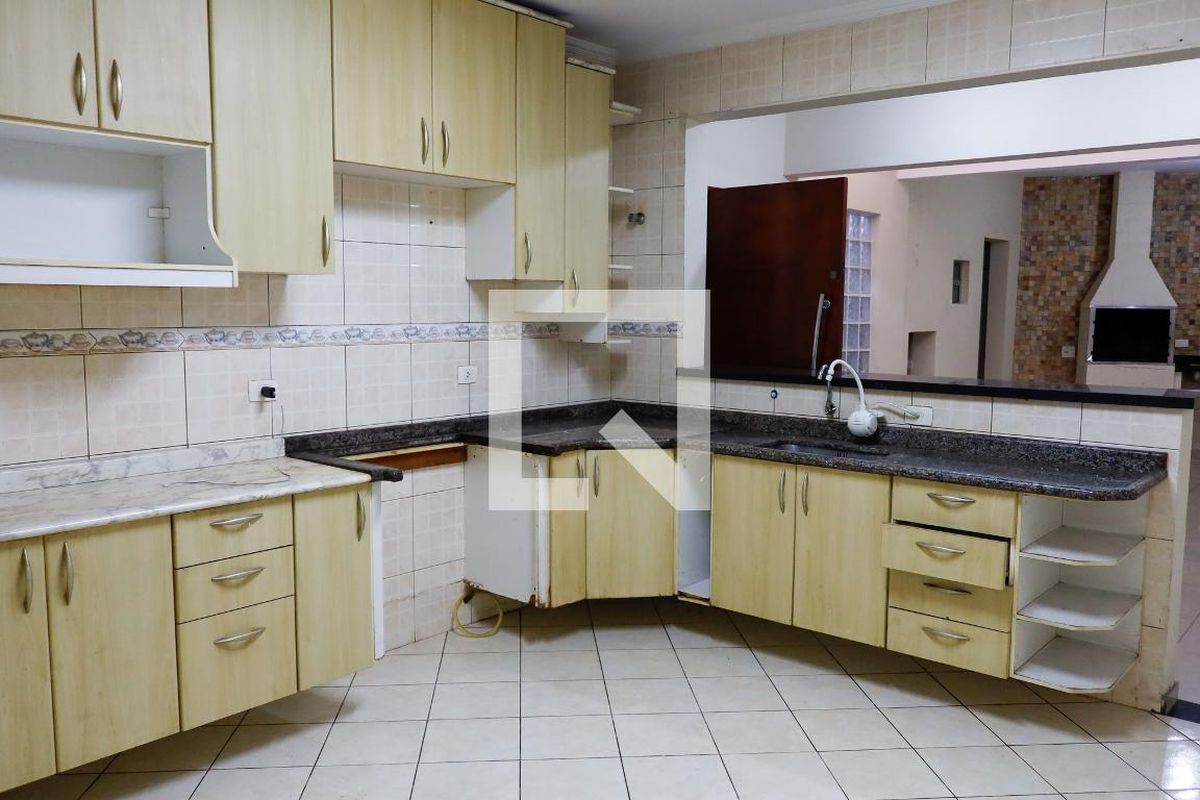 Casa, 3 quartos, 285 m² - Foto 33