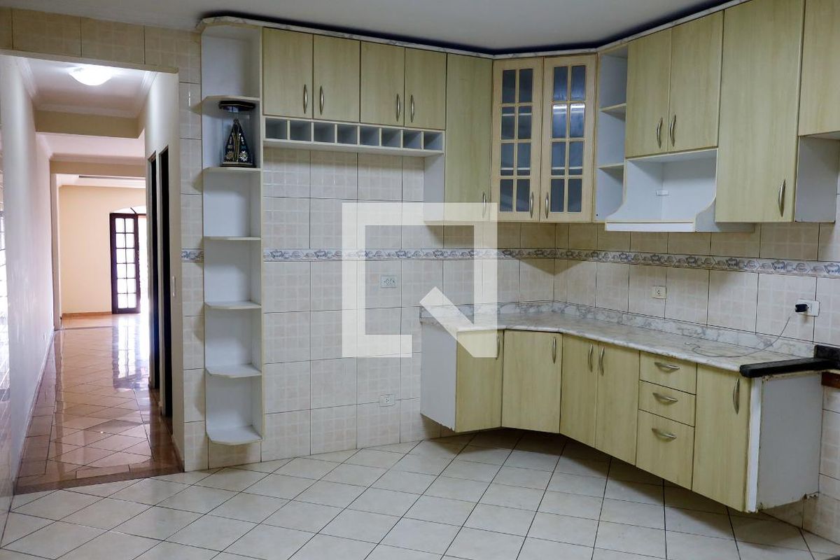 Casa, 3 quartos, 285 m² - Foto 34