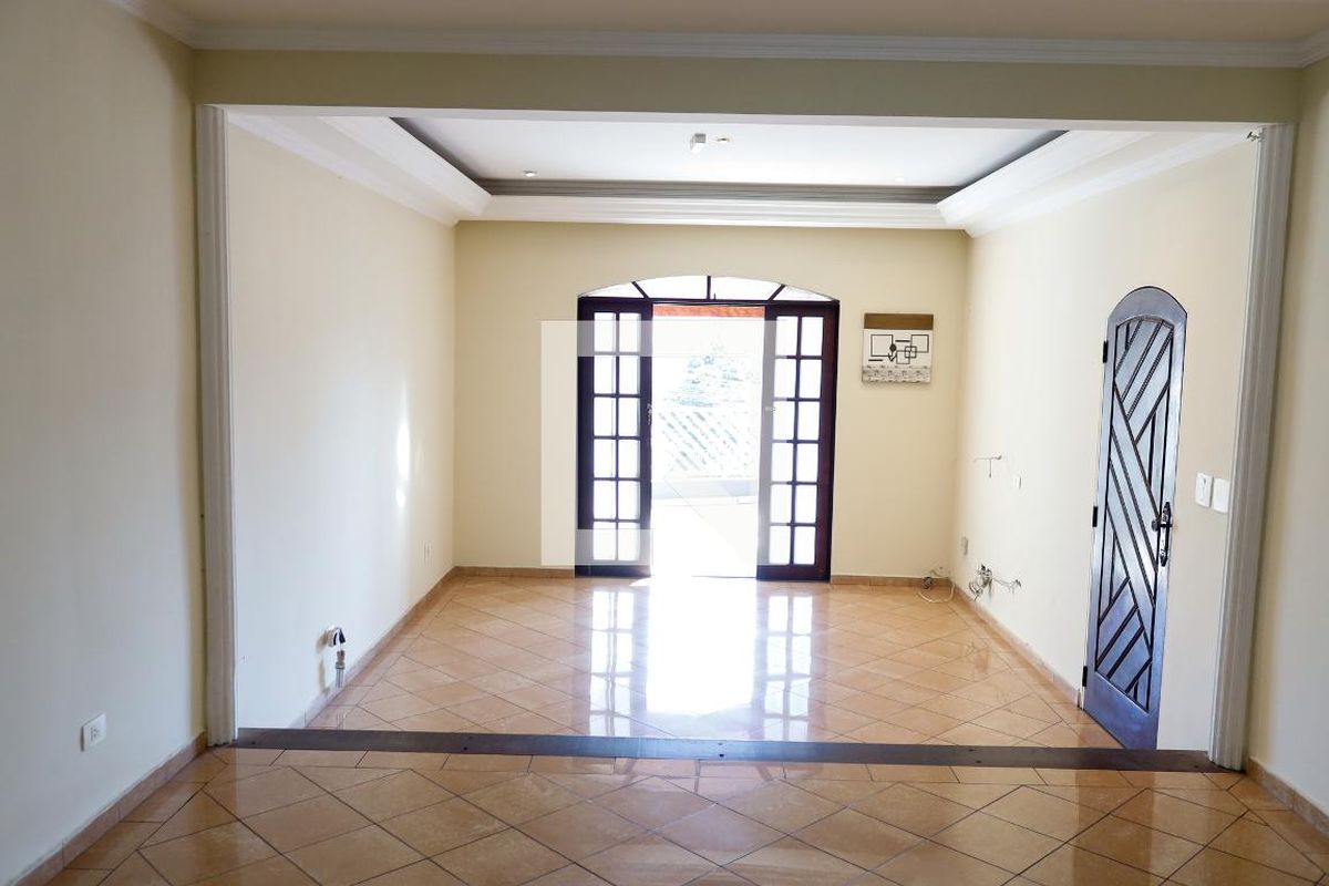 Casa, 3 quartos, 285 m² - Foto 2