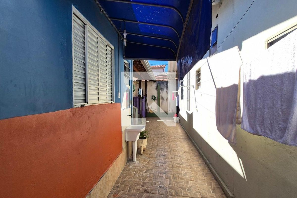 Casa à Venda - Jardim do Lago, 3 Quartos,  140 m2 em , Campinas - sp | SoloBR