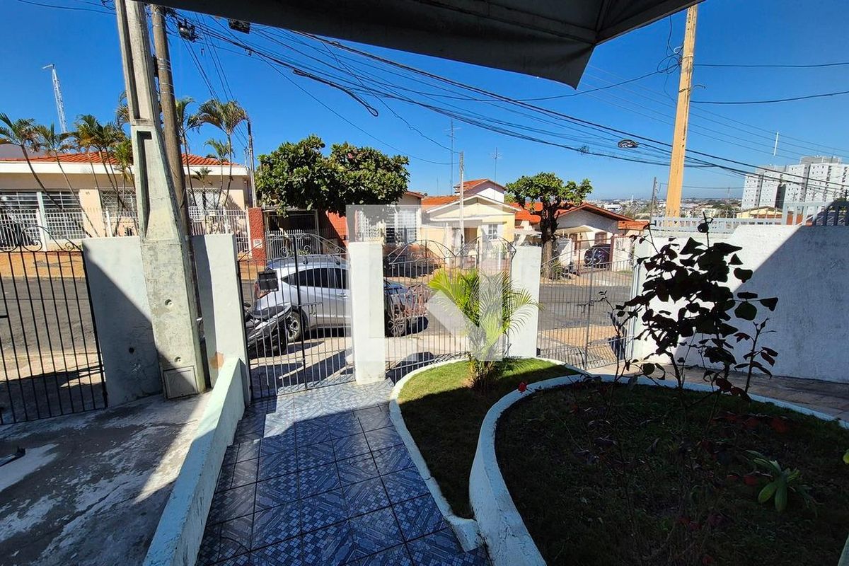 Casa à Venda - Jardim do Lago, 3 Quartos,  140 m2 em , Campinas - sp | SoloBR