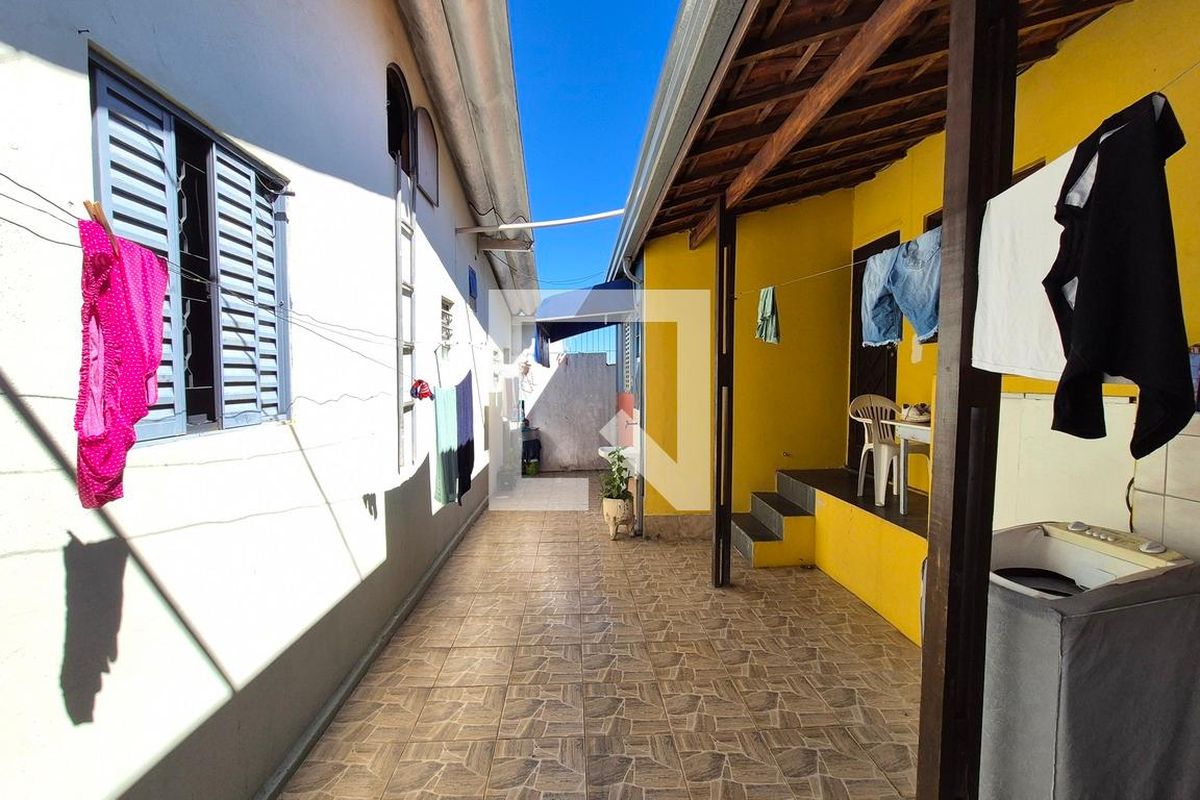 Casa à Venda - Jardim do Lago, 3 Quartos,  140 m2 em , Campinas - sp | SoloBR