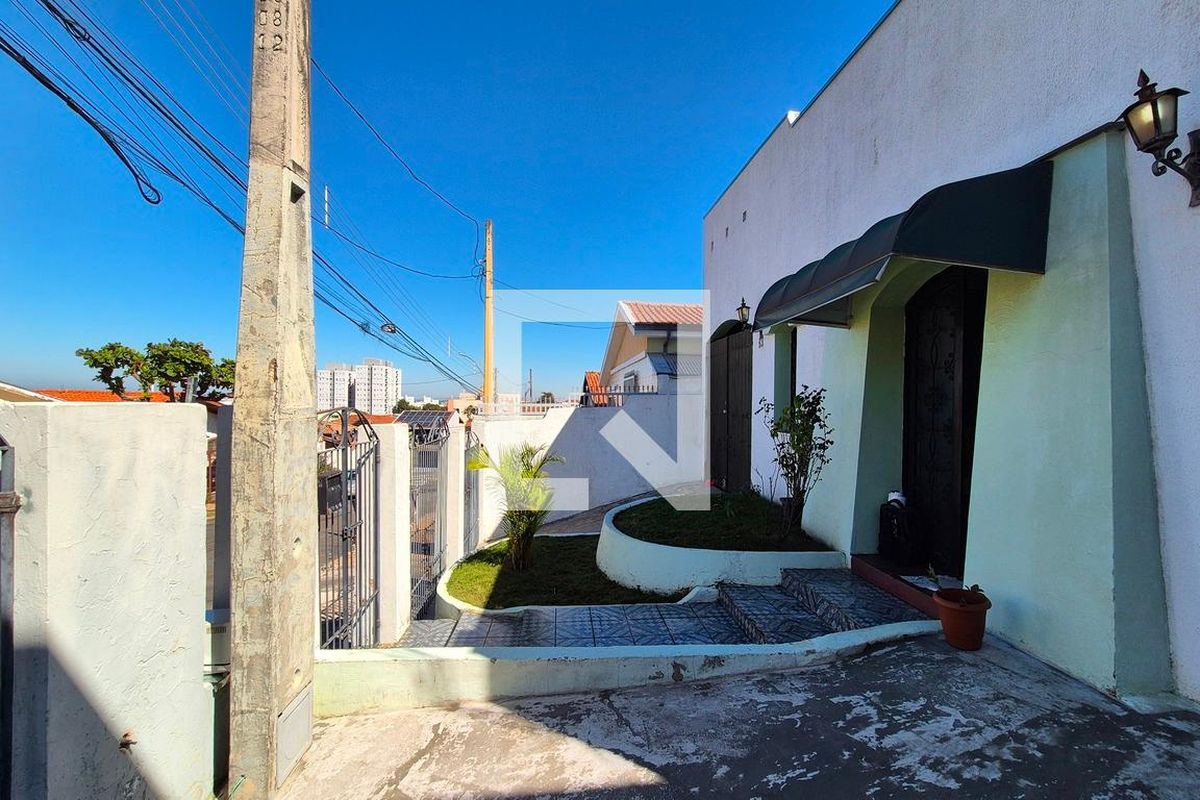 Casa à Venda - Jardim do Lago, 3 Quartos,  140 m2 em , Campinas - sp | SoloBR