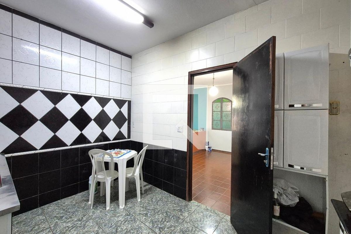 Casa à Venda - Jardim do Lago, 3 Quartos,  140 m2 em , Campinas - sp | SoloBR