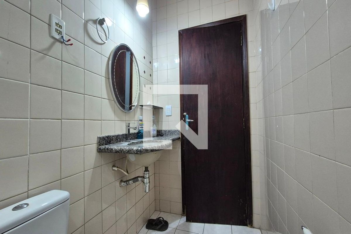 Casa à Venda - Jardim do Lago, 3 Quartos,  140 m2 em , Campinas - sp | SoloBR