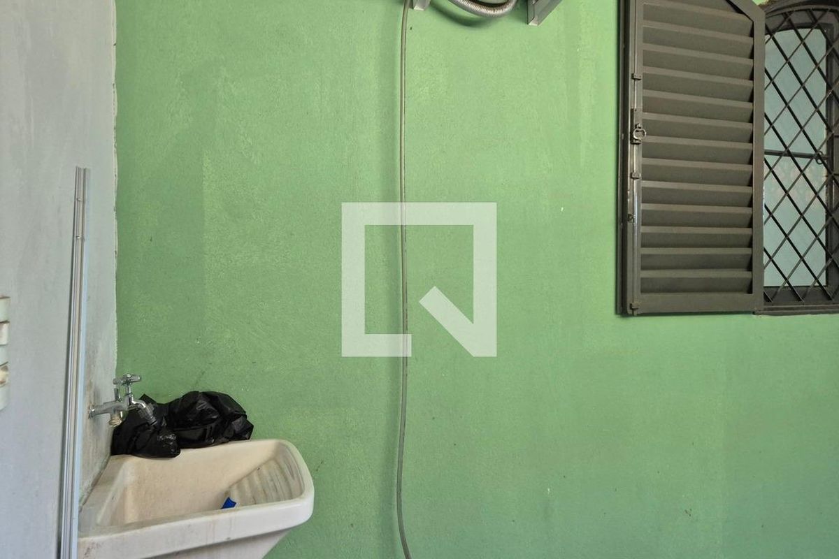 Casa à Venda - Jardim do Lago, 3 Quartos,  140 m2 em , Campinas - sp | SoloBR