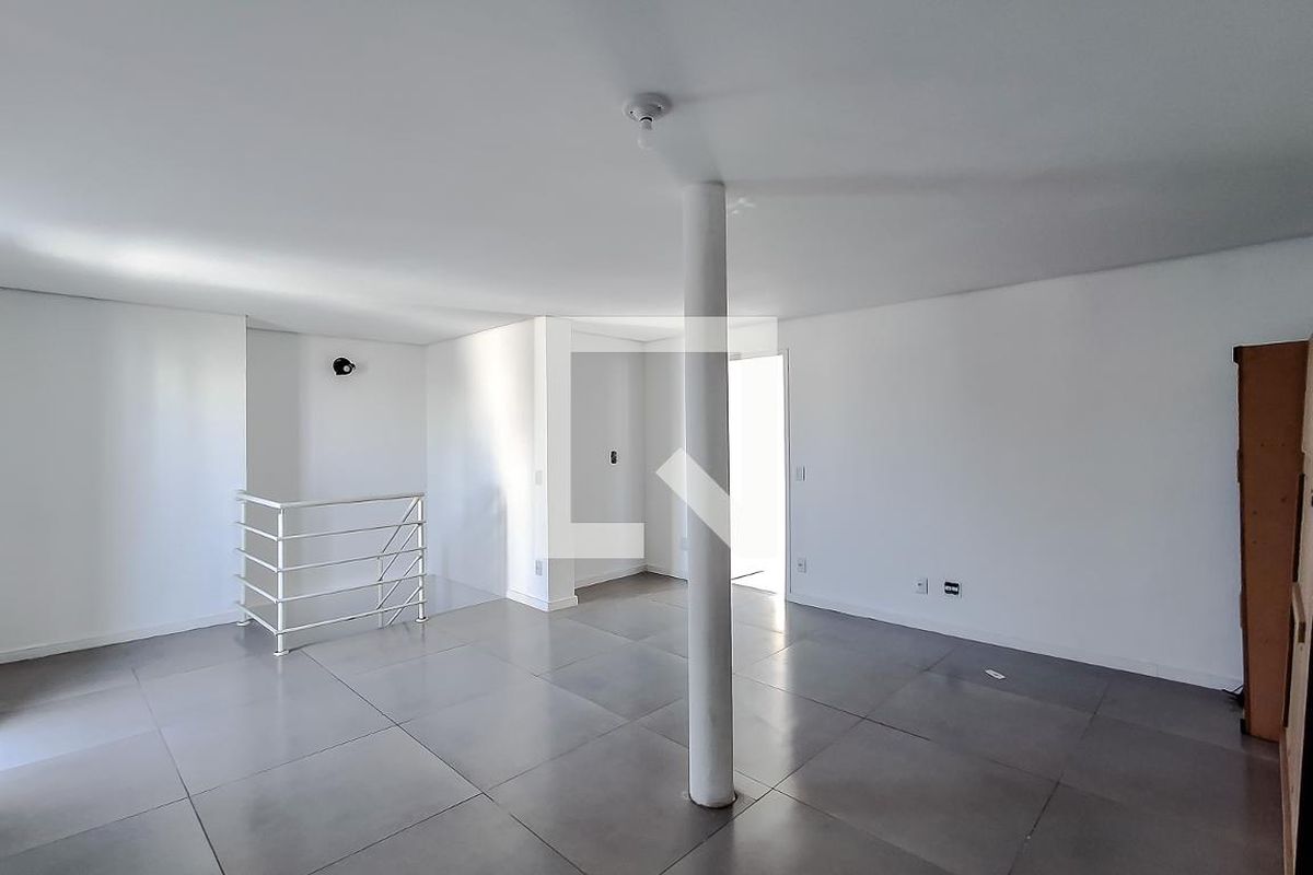 Cobertura, 3 quartos, 210 m² - Foto 4