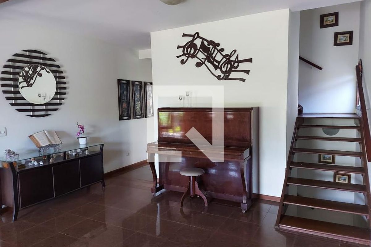 Casa, 5 quartos, 411 m² - Foto 1